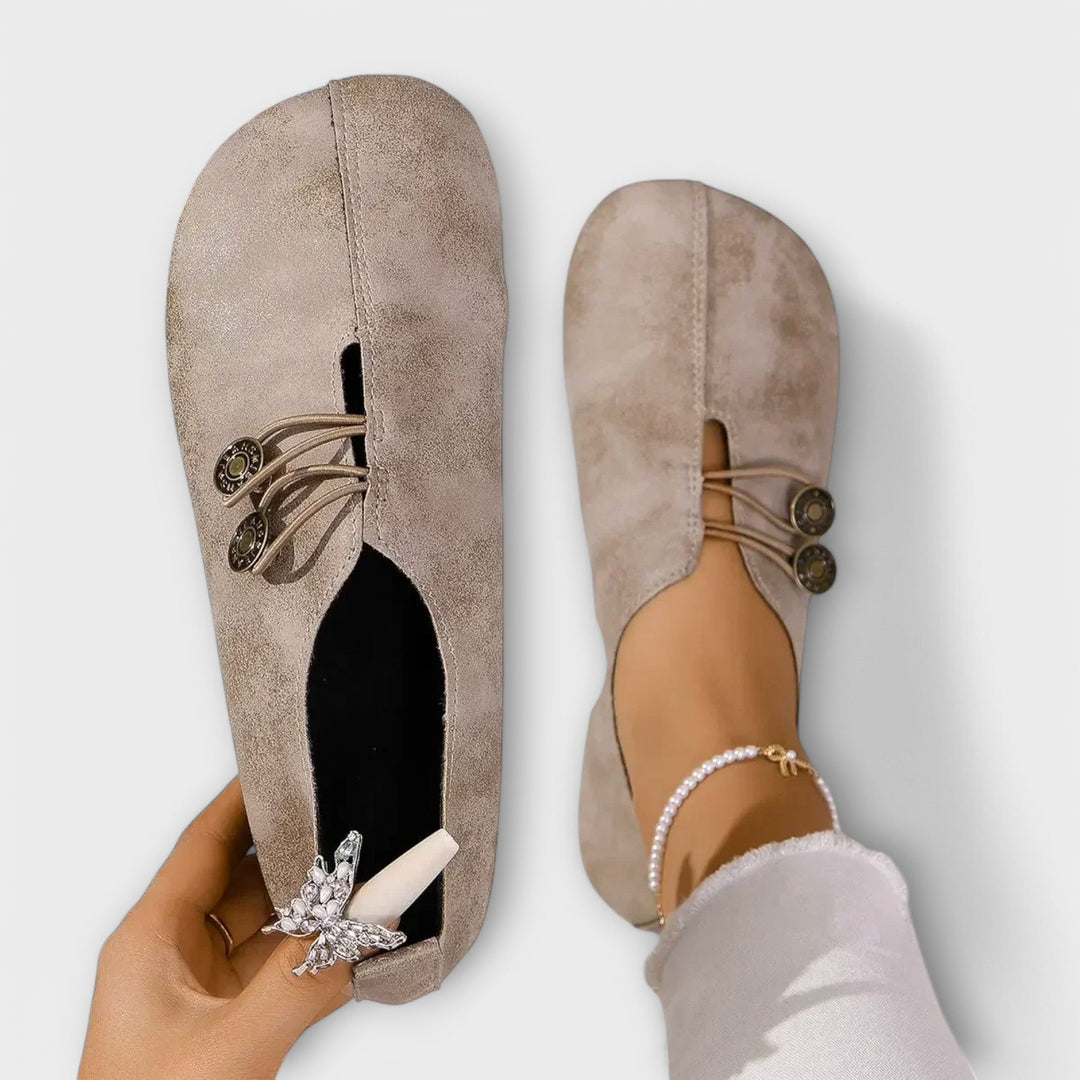Noeva – Buty z Retro Akcentem